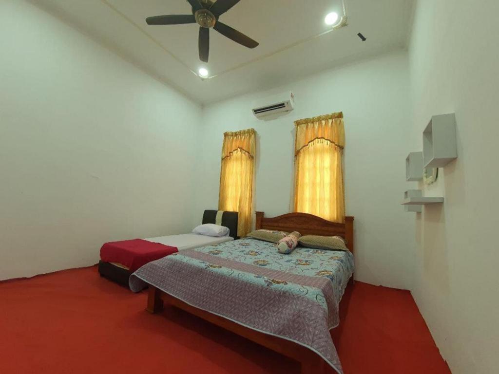 Oyo 90404 Hotel Z Dirgahayu 313 Pasir Mas Extérieur photo